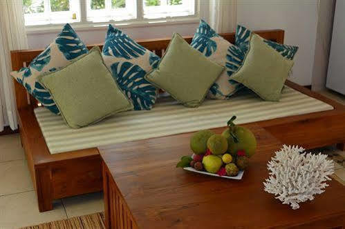 Petit Baie Chalet Pointe La Rue المظهر الخارجي الصورة
